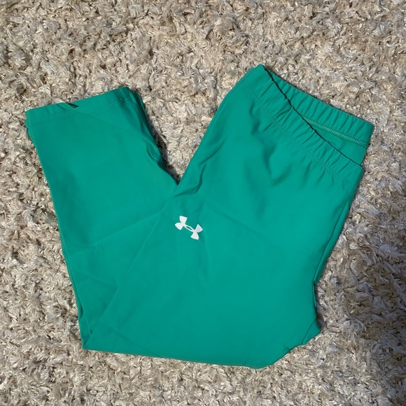 Under Armour Pants - Green under armor crops